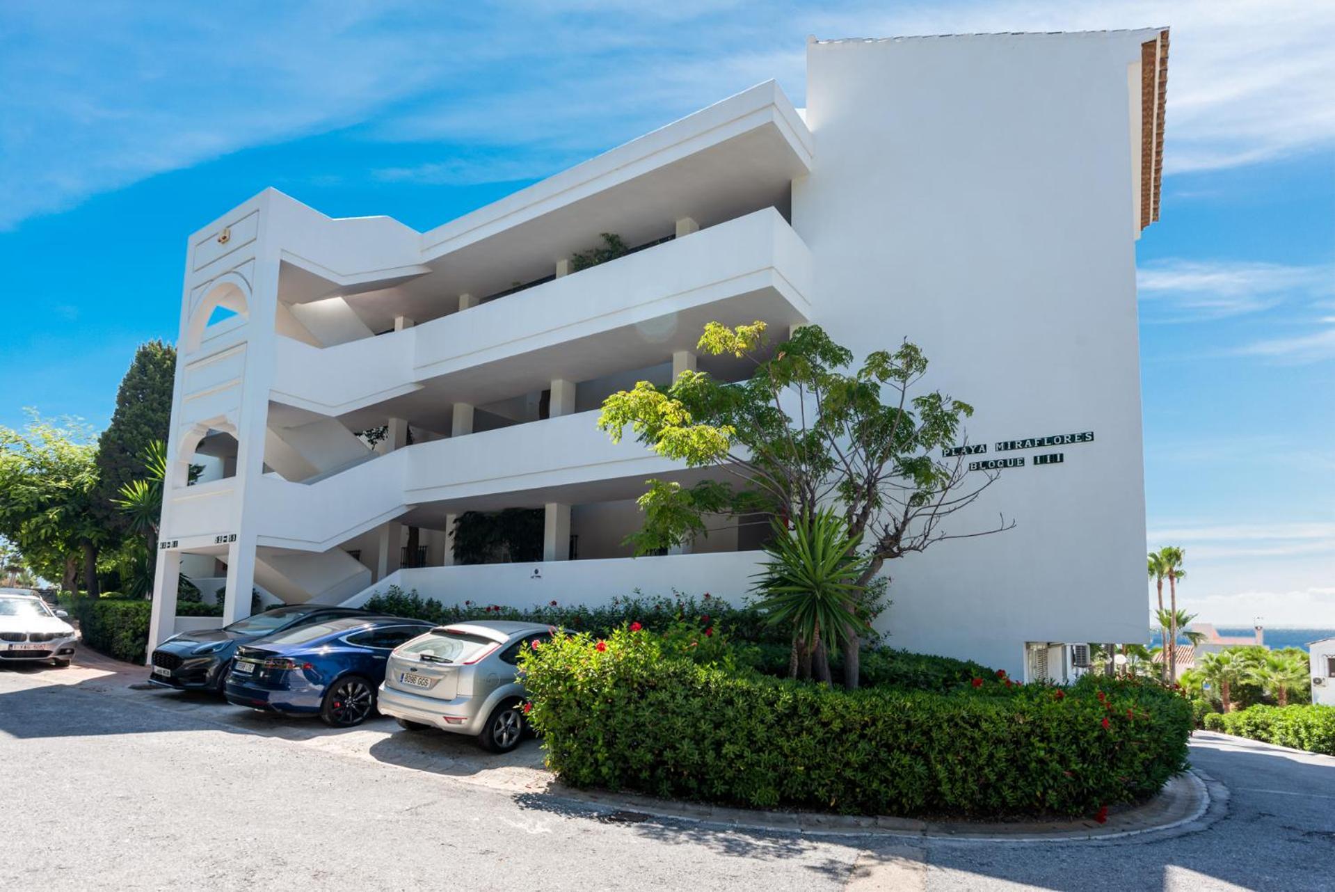 Miraflores Apartments By The Beach Costa Del Sol Sitio de Calahonda 外观 照片