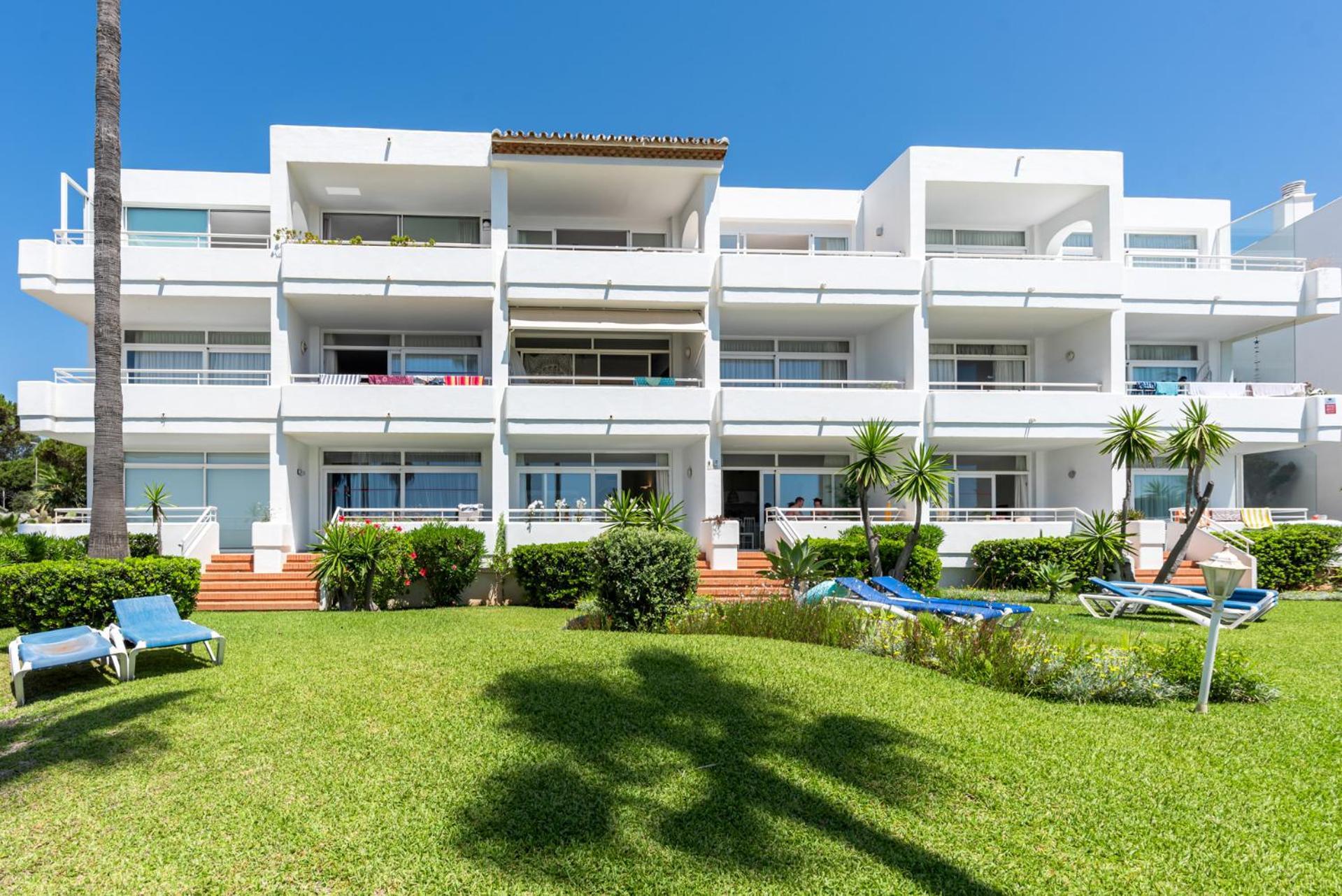 Miraflores Apartments By The Beach Costa Del Sol Sitio de Calahonda 外观 照片