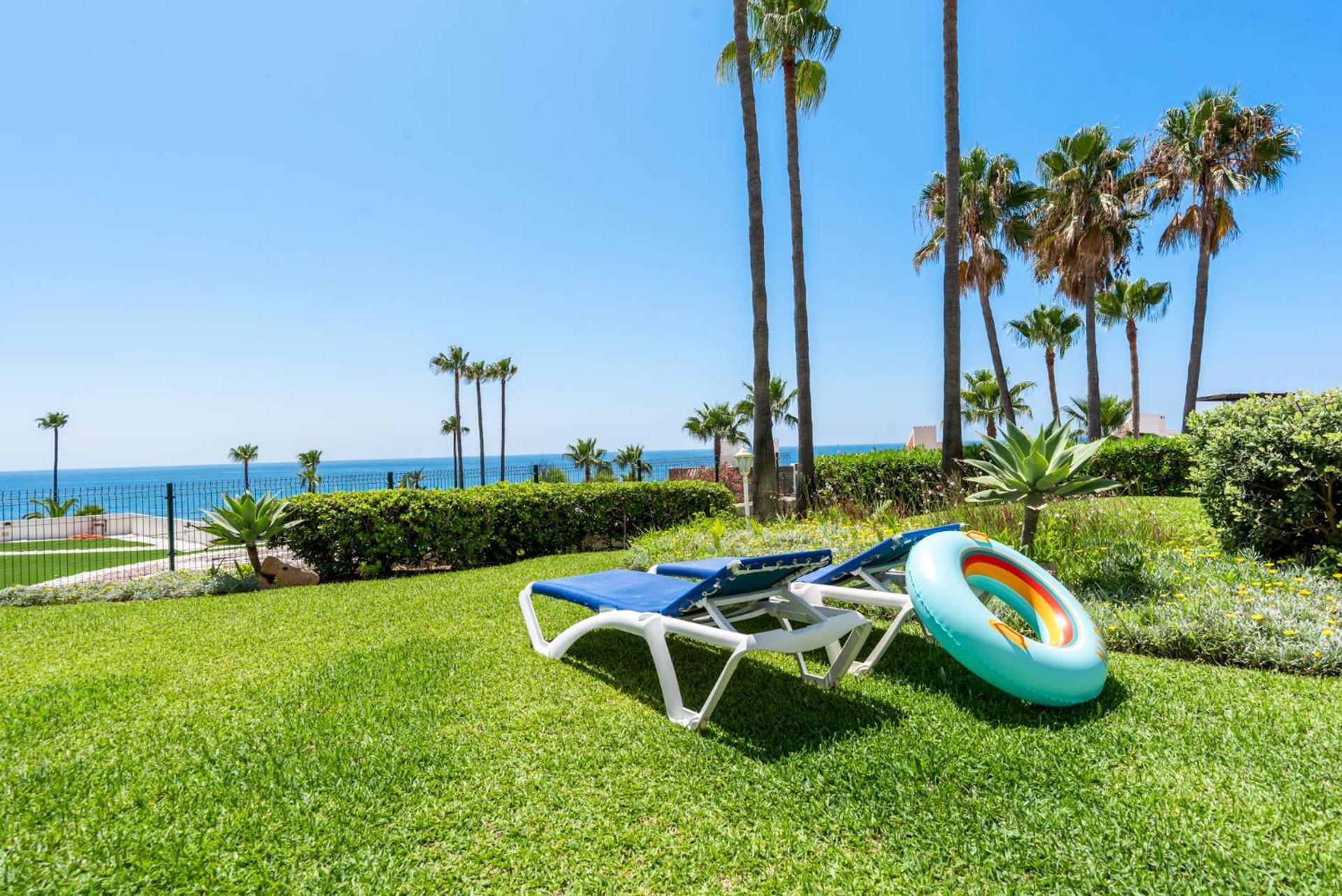 Miraflores Apartments By The Beach Costa Del Sol Sitio de Calahonda 外观 照片
